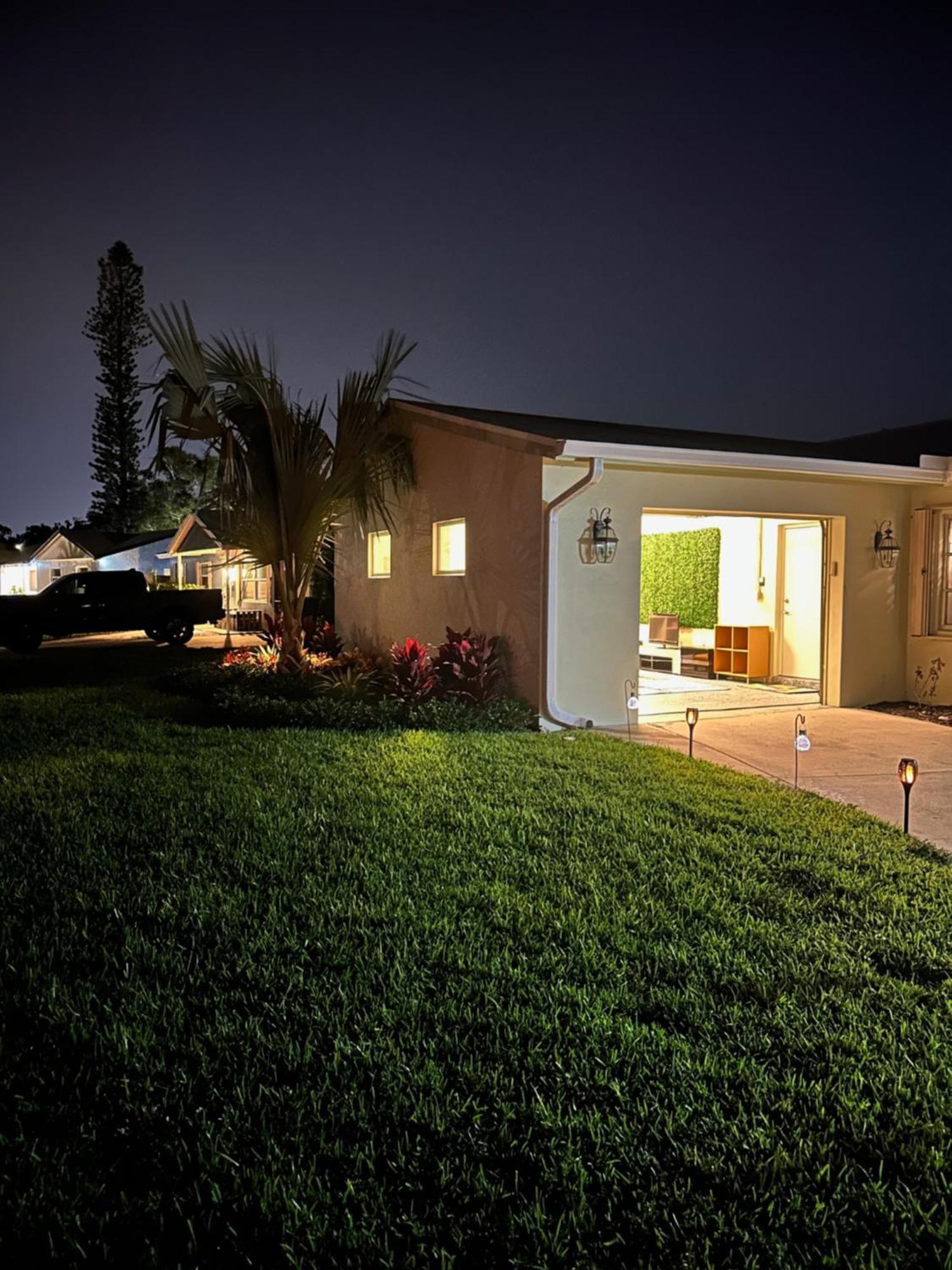 Freshly Remodeled 1970'S Single Story Villa Naples Exterior foto